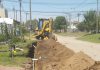 Obras Sanitarias: tendido de red de agua en el Barrio Puente Colgante